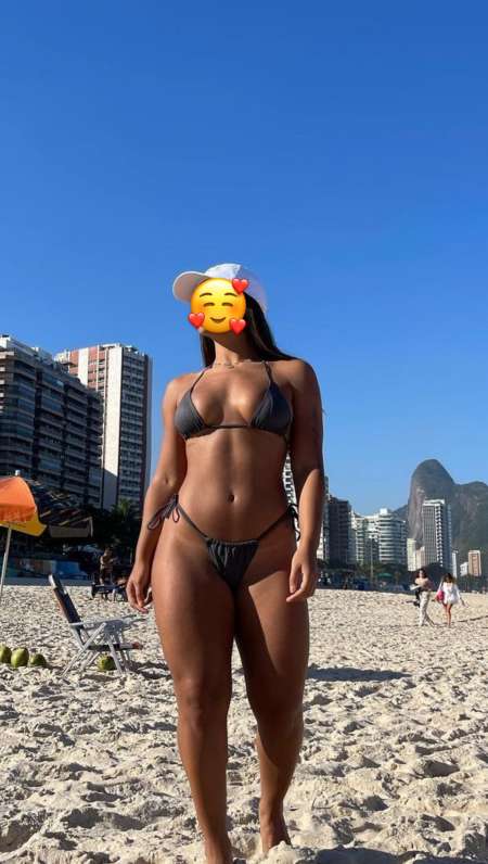 Lis belle femme à cayenne